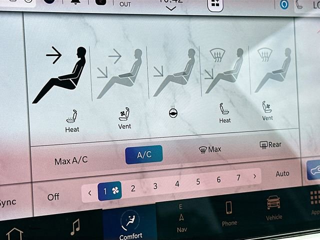 Used 2023 Jeep Compass High Altitude w/ Driver Assist Group I image 21