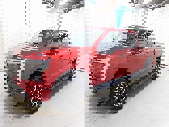 Used 2023 Ford F150 Lightning XLT image 19
