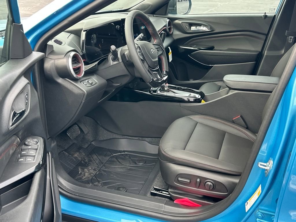 New 2026 Chevrolet Trax RS image 12