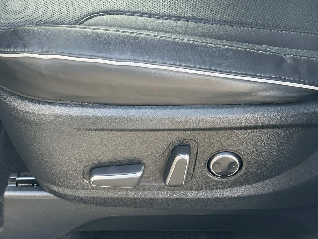Used 2024 Hyundai Palisade SEL FWD image 21