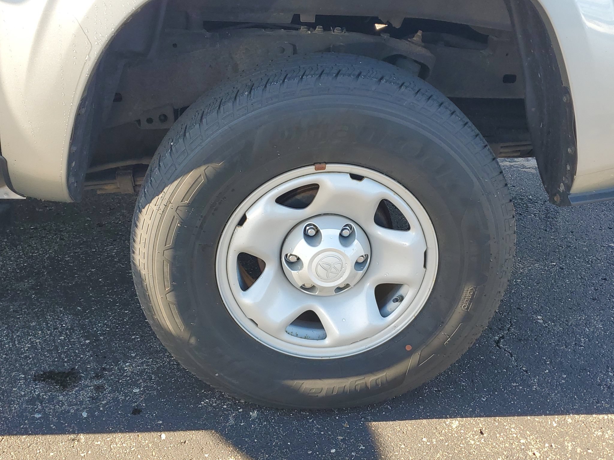 Used 2022 Toyota Tacoma SR AWD/4WD image 6