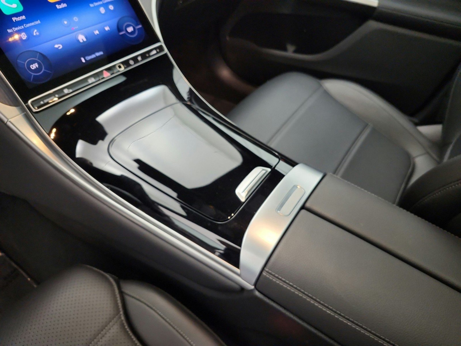 Certified 2026 Mercedes-Benz GLC 300 image 22