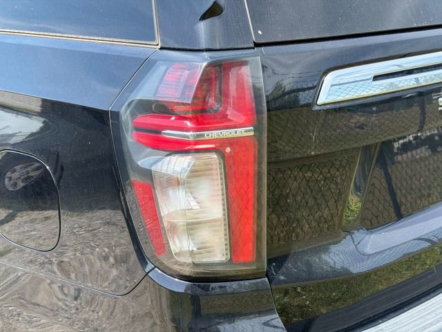 Used 2021 Chevrolet Suburban LT AWD/4WD image 9