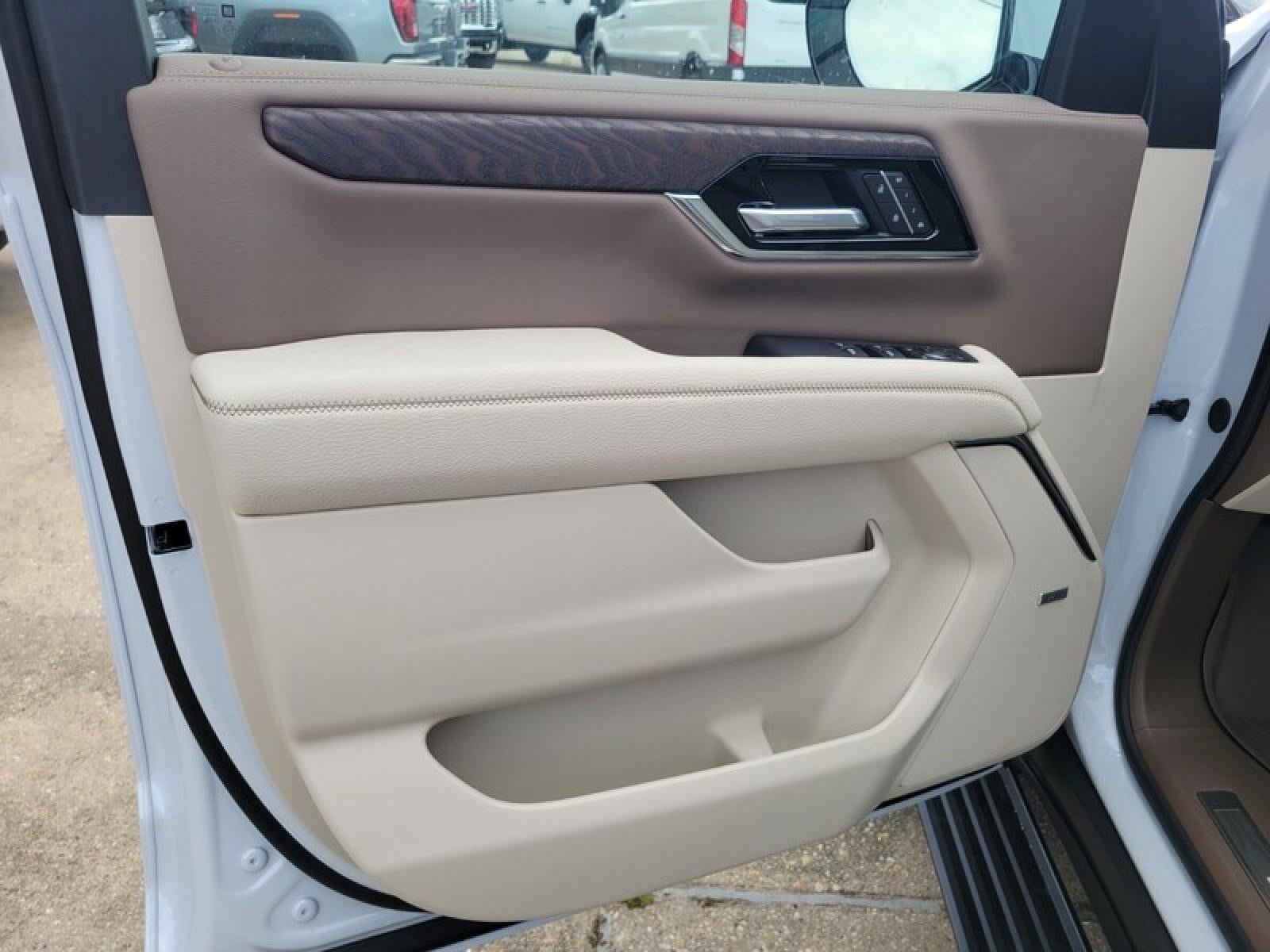 New 2026 GMC Yukon Denali w/ Denali Reserve Package RWD image 27