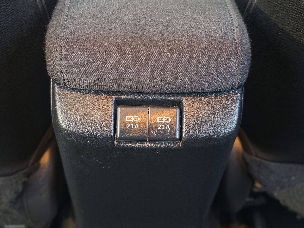 Used 2019 Toyota Prius LE FWD image 31