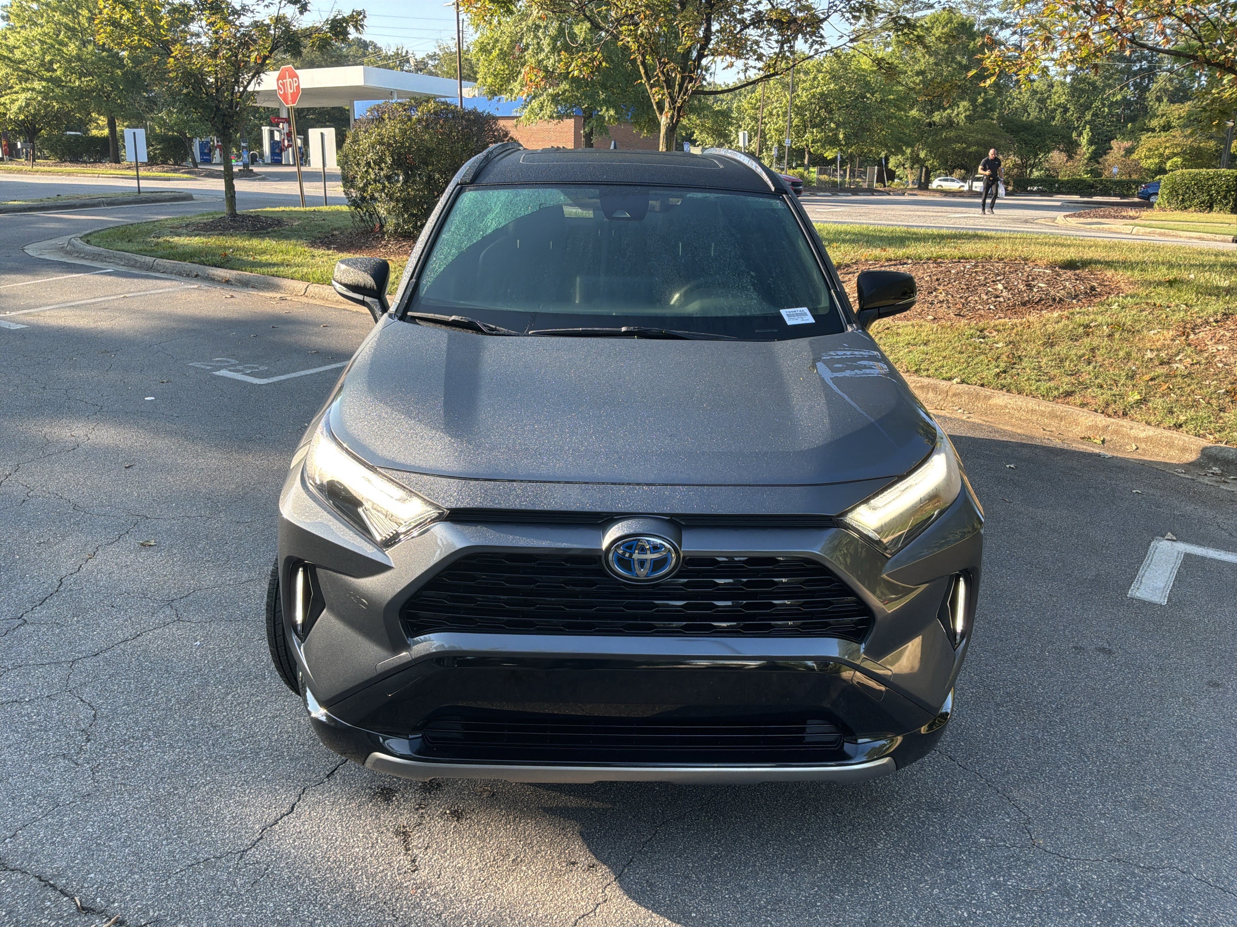 Used 2024 Toyota RAV4 XSE AWD/4WD image 3