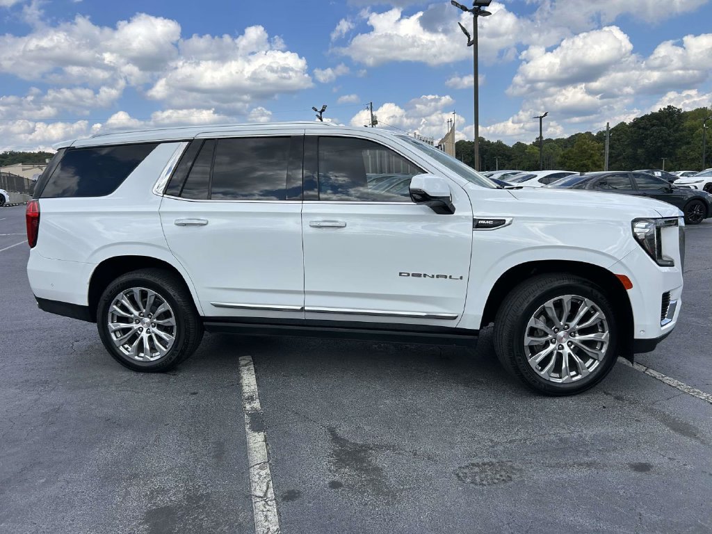Used 2023 GMC Yukon Denali w/ Denali Reserve Package RWD image 2