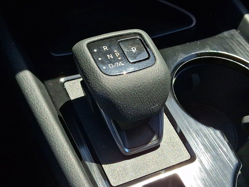 Used 2025 Nissan Rogue SV w/ Rock Creek Premium Package image 15