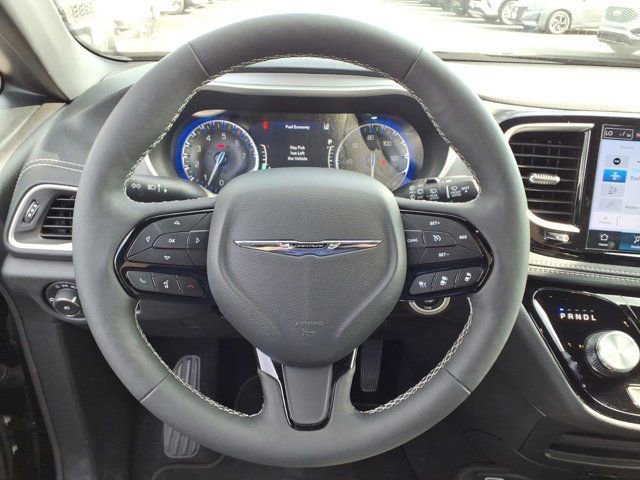 Used 2024 Chrysler Pacifica Touring-L w/ S Appearance Package image 20