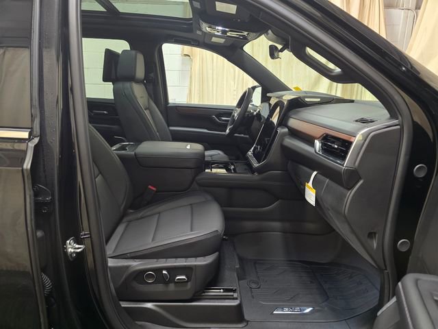 New 2026 GMC Yukon XL Denali w/ Denali Reserve Package image 38
