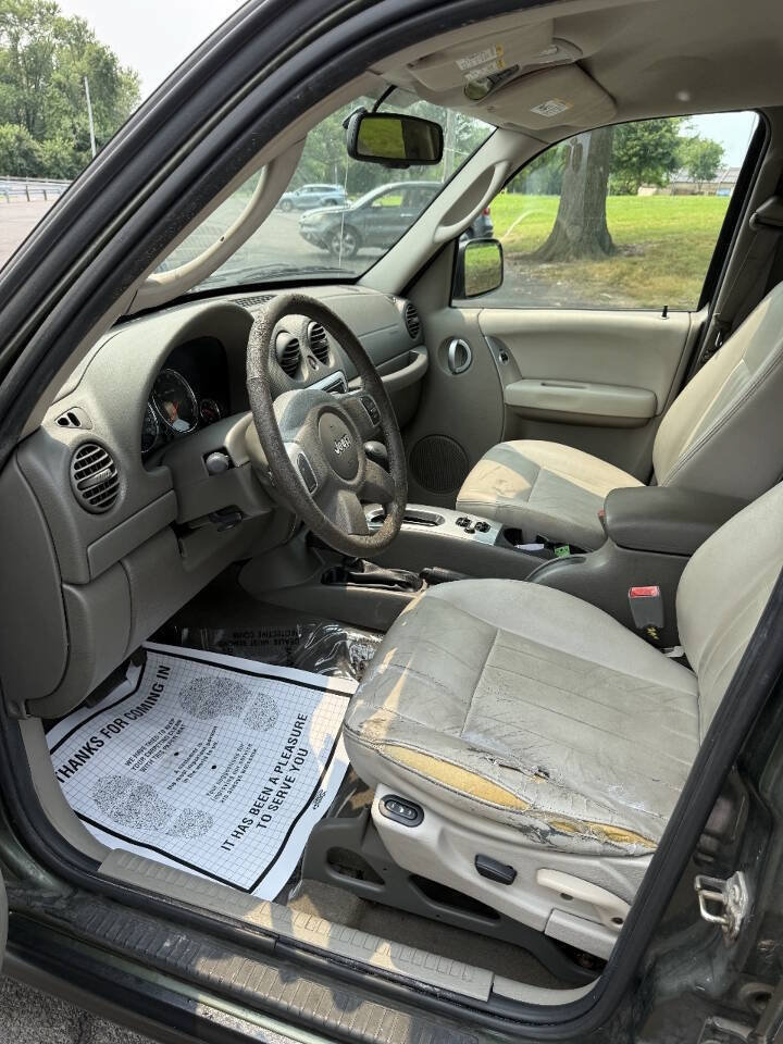 Used 2007 Jeep Liberty Limited AWD/4WD image 11