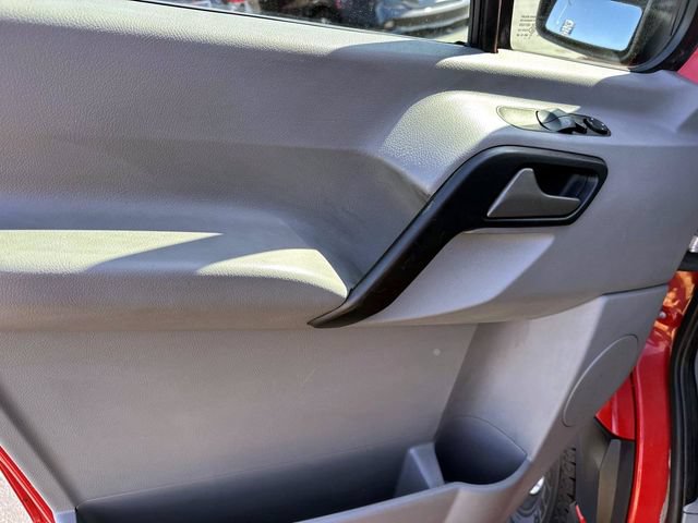 Used 2017 Mercedes-Benz Sprinter 2500 image 9