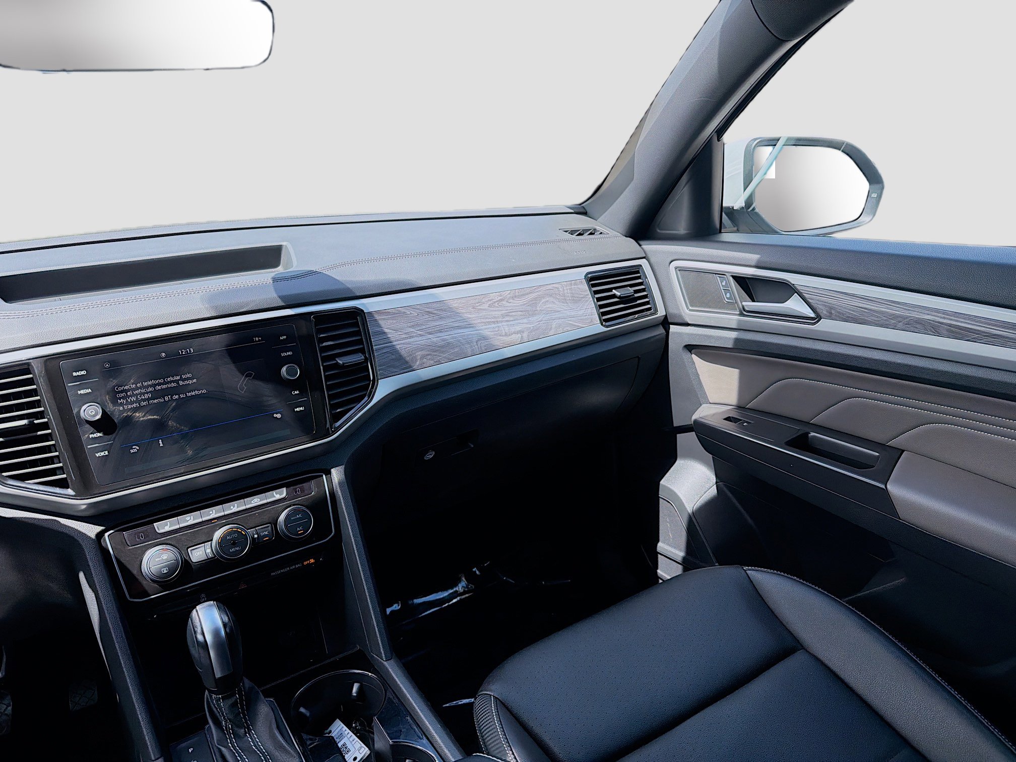 Used 2023 Volkswagen Atlas Cross Sport SE w/ Black Wheel Package image 21