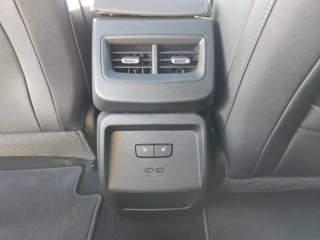 Certified 2026 Chevrolet Equinox EV RS w/ Active Safety Package 3 AWD/4WD image 15