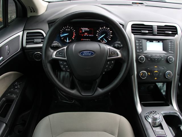 Used 2020 Ford Fusion S FWD image 15