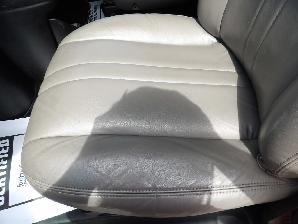 Used 2016 Chevrolet Express 2500 RWD image 18