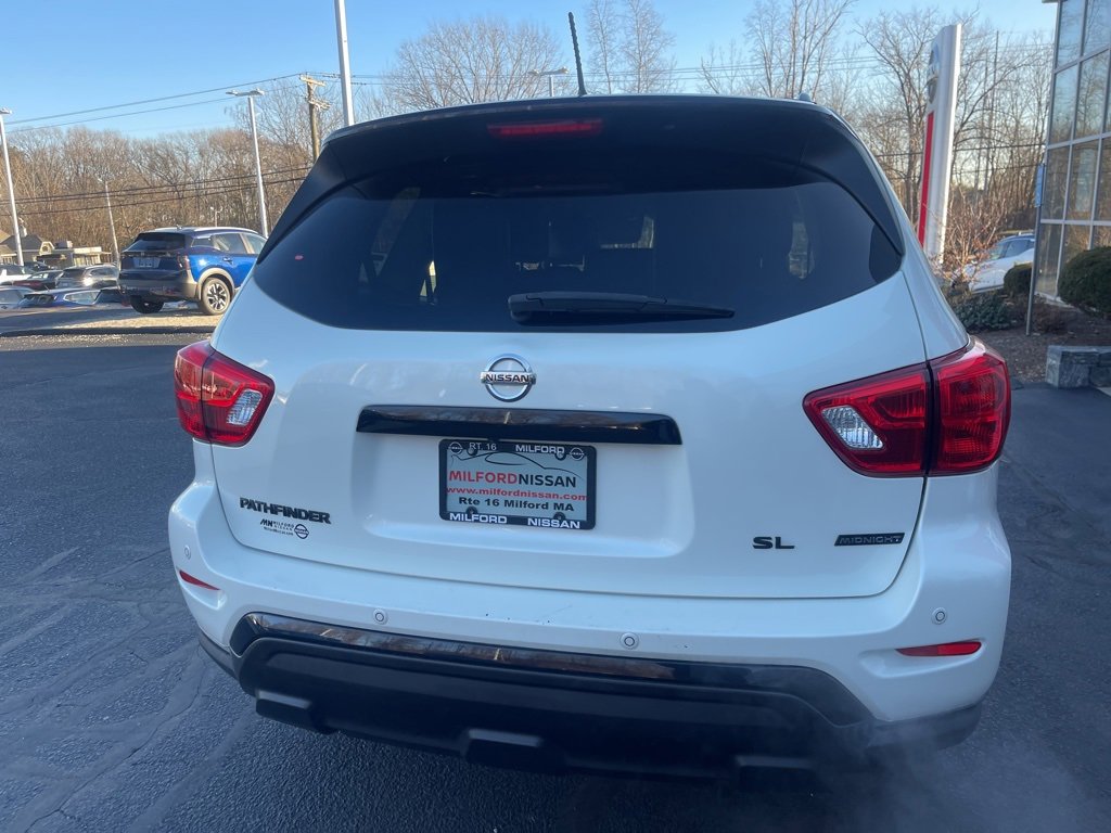 Used 2018 Nissan Pathfinder SL w/ Midnight Edition Package image 4