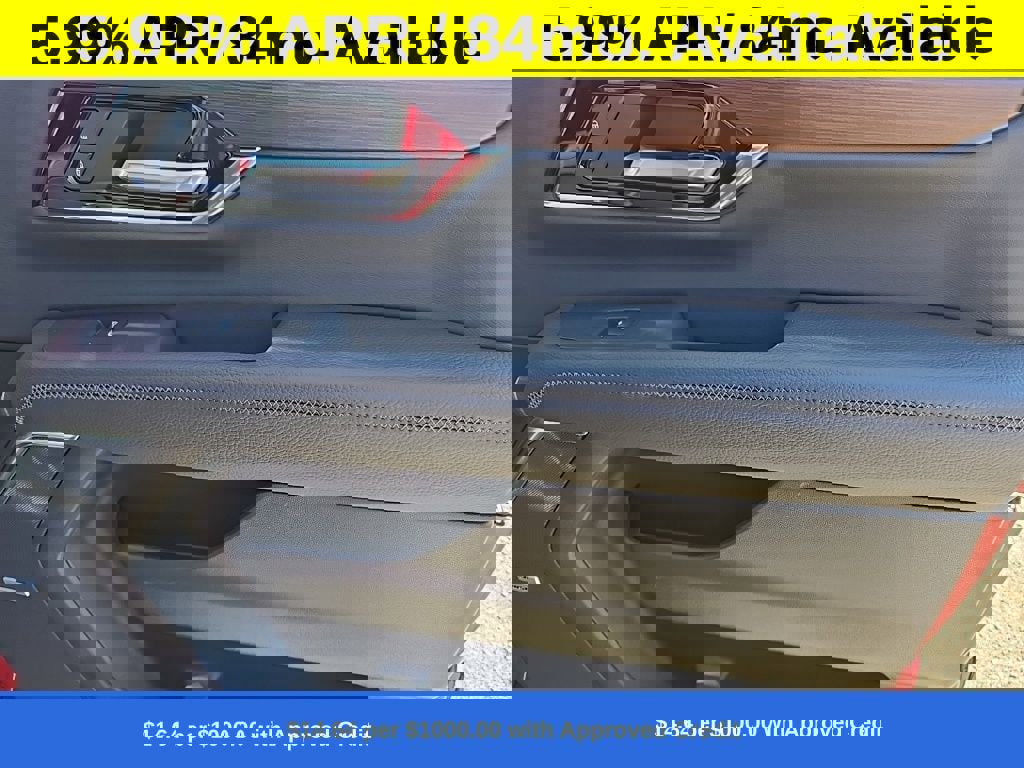 New 2026 GMC Yukon XL Denali w/ Denali Reserve Package image 9