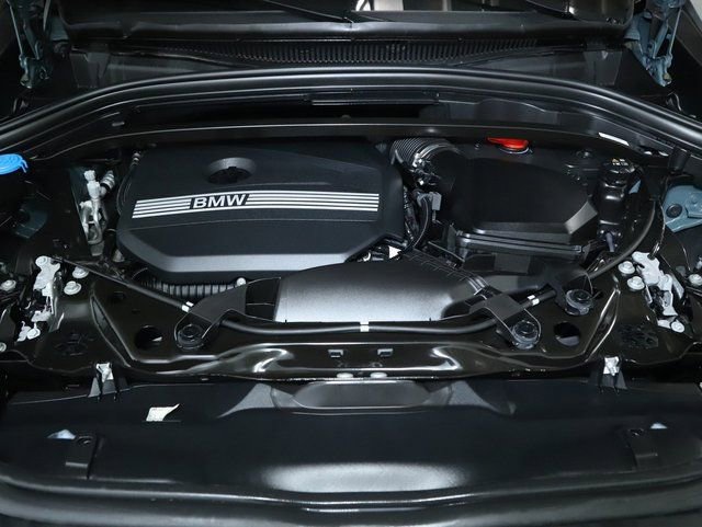 Certified 2025 BMW X2 xDrive28i w/ Premium Package image 37
