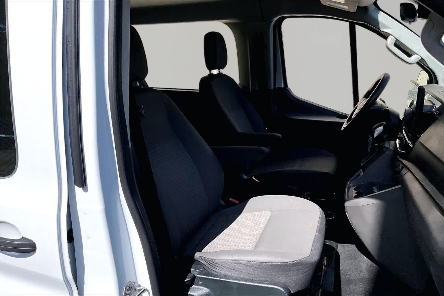 Used 2023 Ford Transit 350 XLT RWD image 9