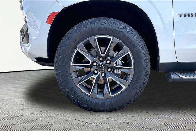 Used 2022 Chevrolet Tahoe Z71 w/ Luxury Package AWD/4WD image 22