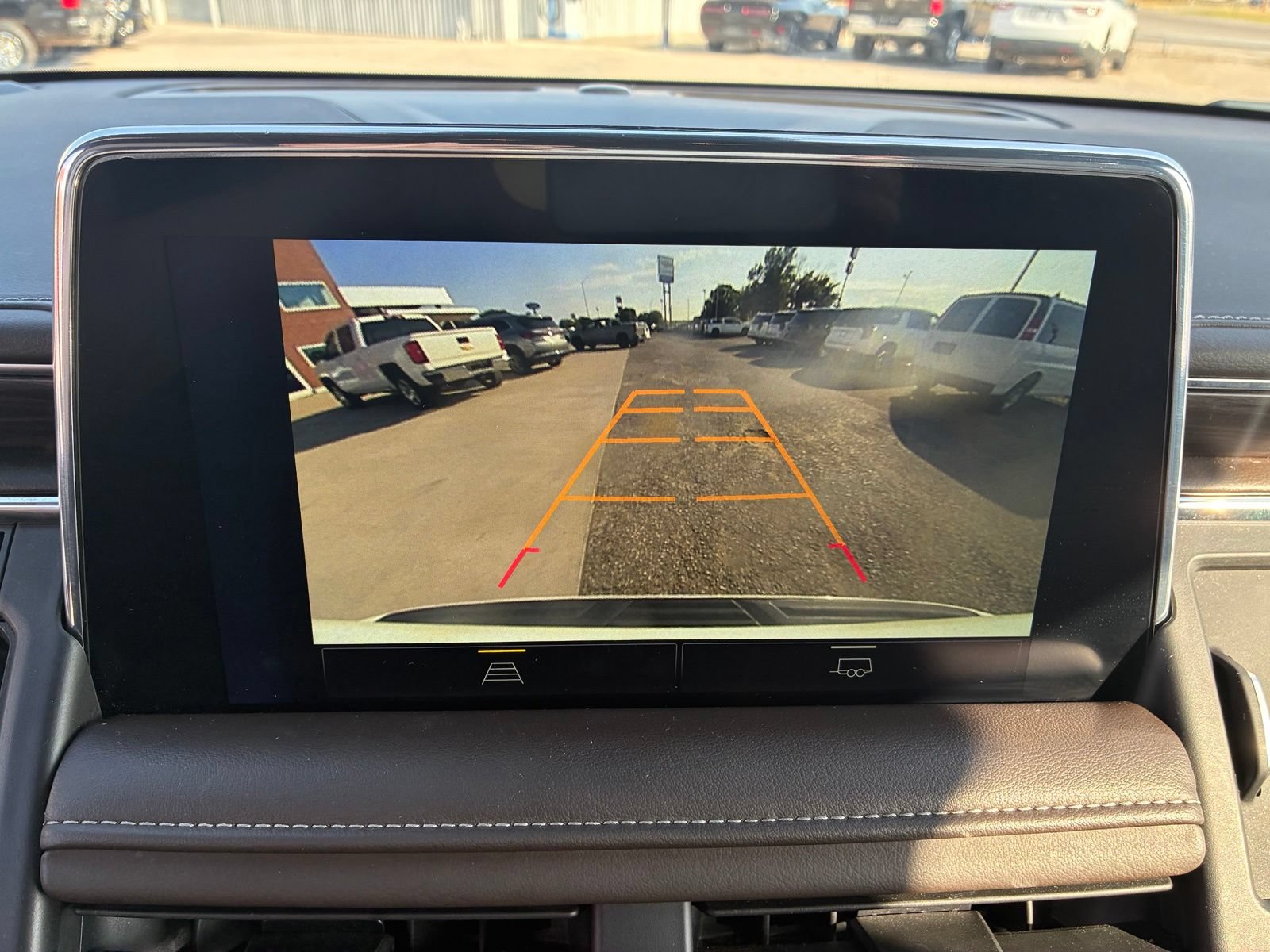 Used 2024 Chevrolet Tahoe LT RWD image 7