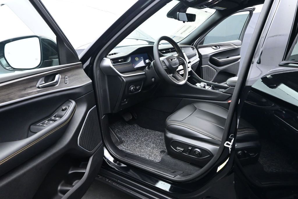 New 2026 Jeep Grand Cherokee Limited AWD/4WD image 9