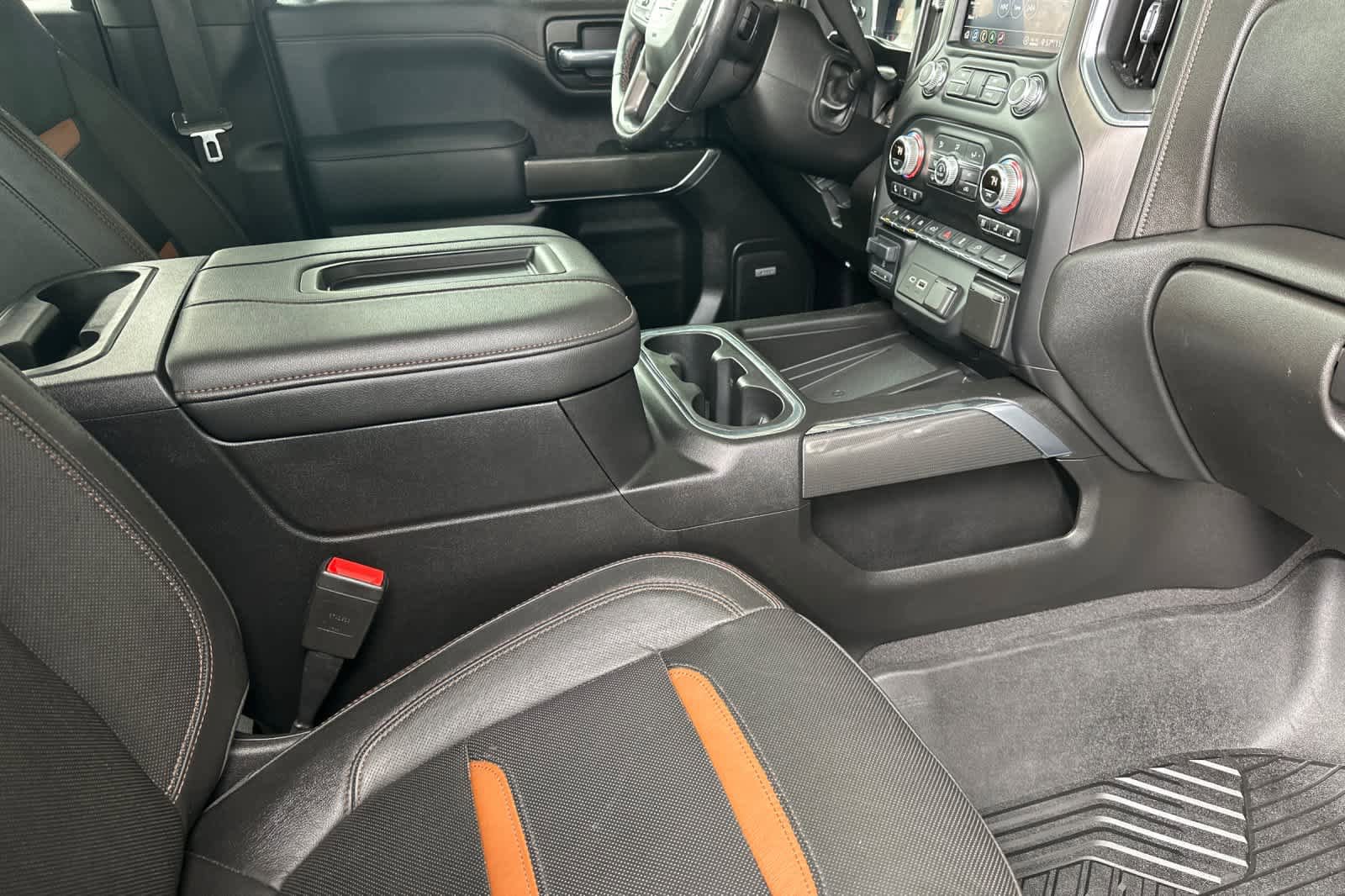 Used 2020 GMC Sierra 1500 AT4 w/ Off Road Performance Package AWD/4WD image 15