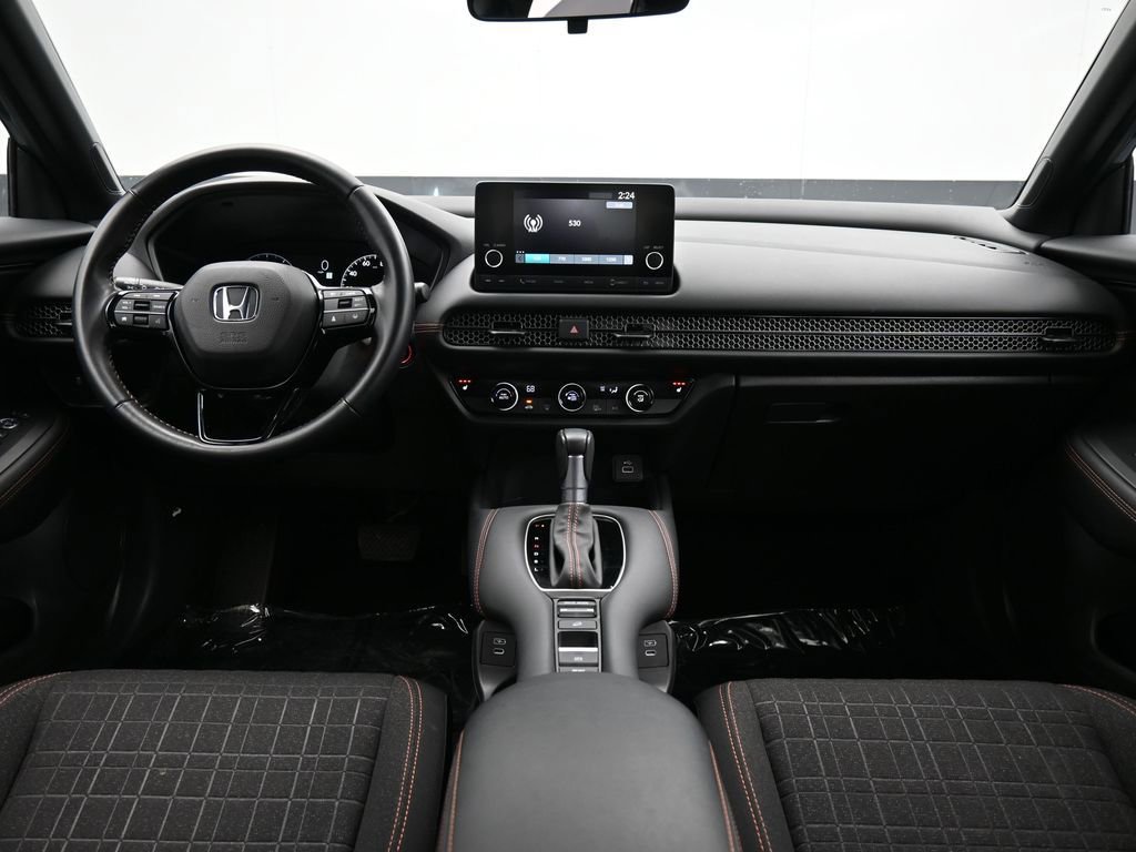 Certified 2025 Honda HR-V Sport image 42