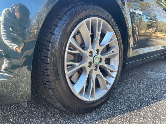 Used 2014 Jaguar XF 3.0 AWD/4WD image 16