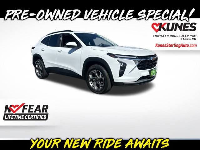 Used 2024 Chevrolet Trax LT w/ Sunroof Package