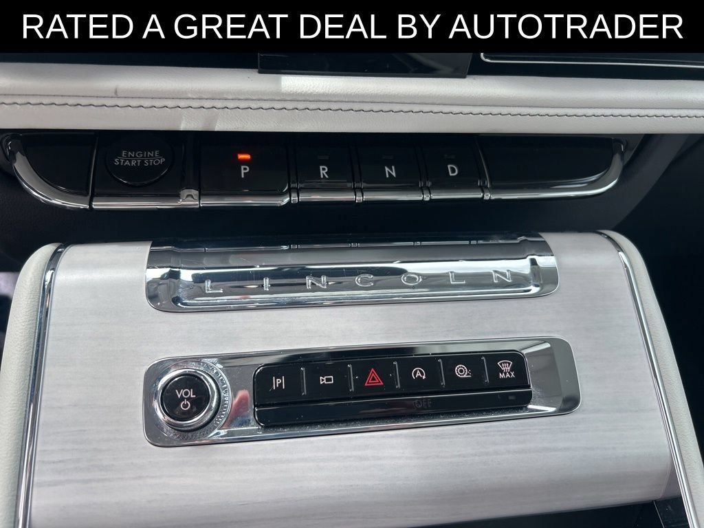 Used 2025 Lincoln Aviator Reserve w/ Equipment Group 201A AWD/4WD image 18