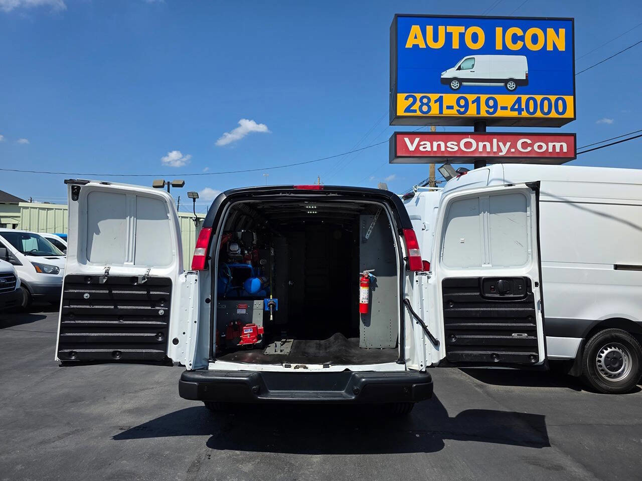 Used 2019 Chevrolet Express 3500 Extended w/ Driver Convenience Package RWD image 14