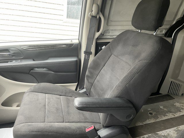 Used 2012 RAM C/V image 6