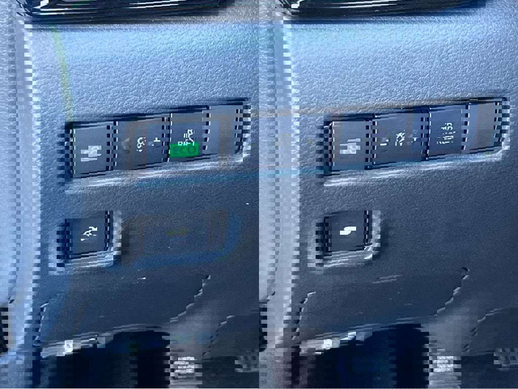 New 2025 Nissan Sentra SV w/ All-Weather Package image 16