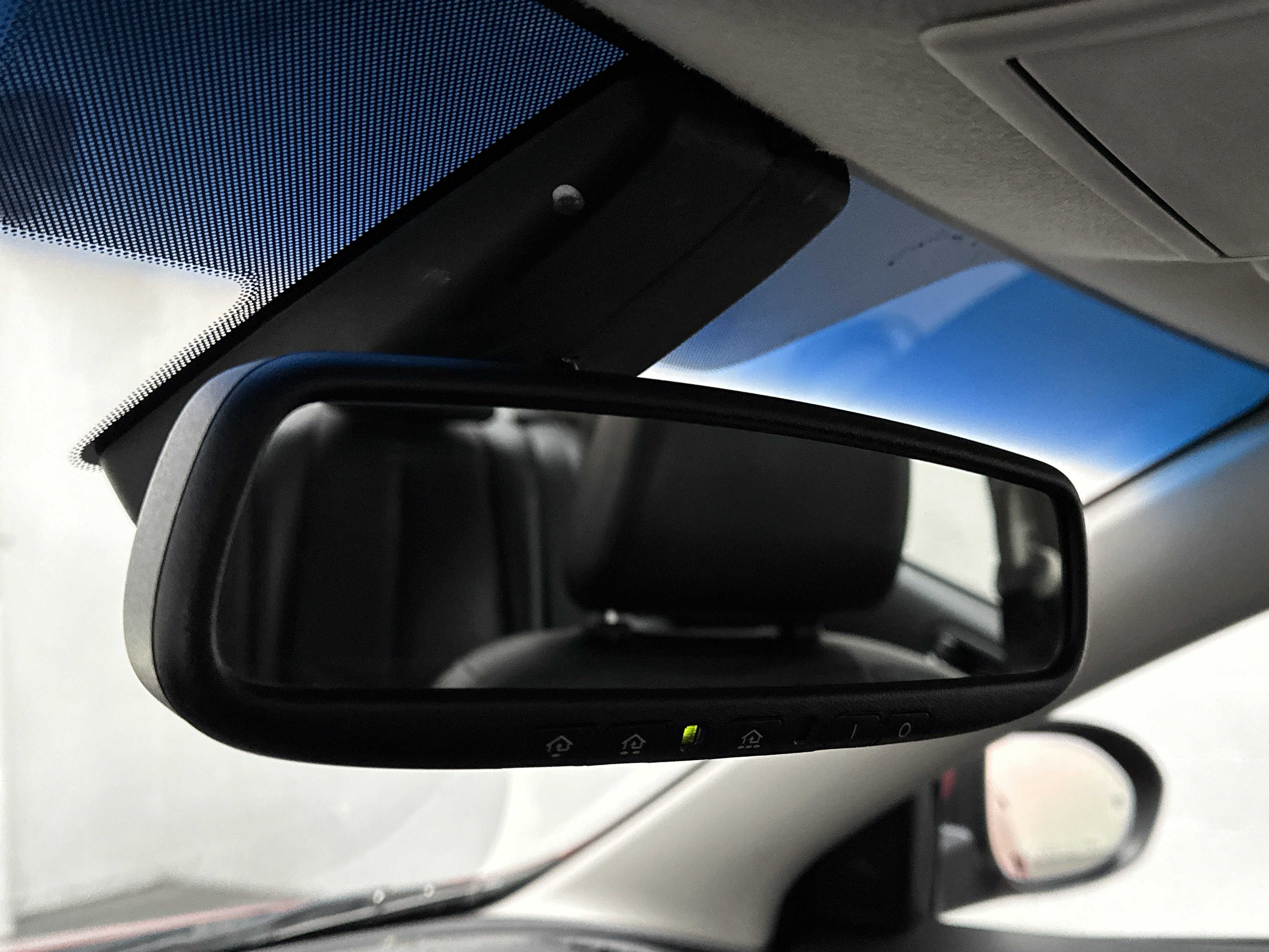 Used 2009 MAZDA MAZDA6 i Grand Touring w/ Moonroof & Bose Pkg image 32