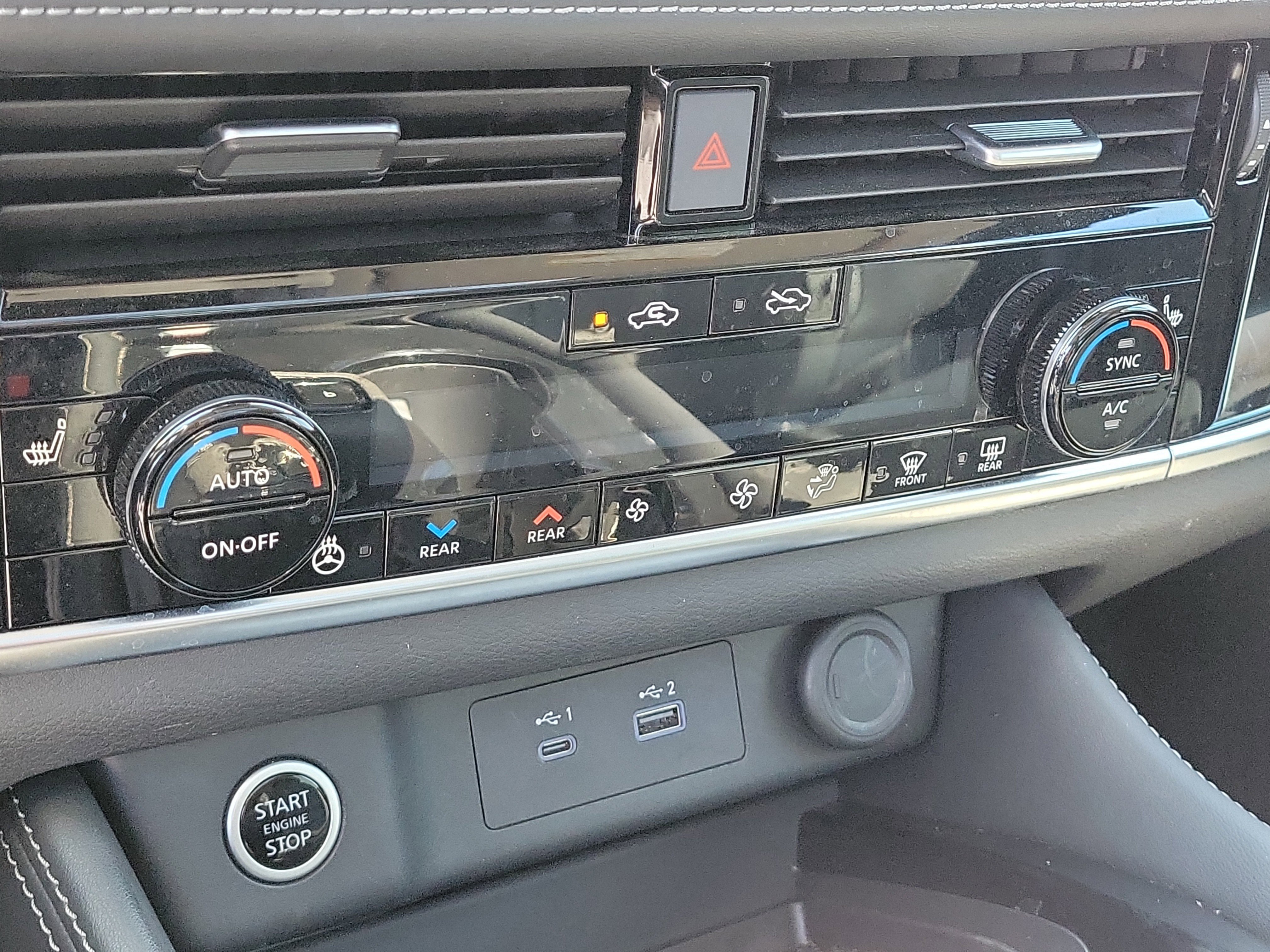 Certified 2023 Nissan Rogue SL w/ SL Premium Package image 28