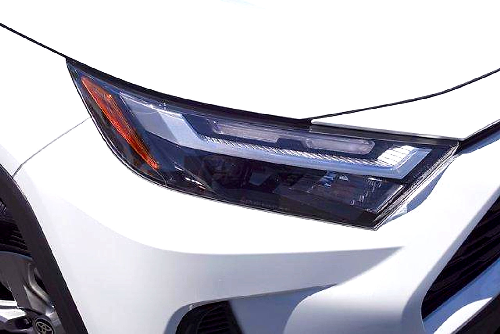 Certified 2024 Toyota RAV4 LE AWD/4WD image 2