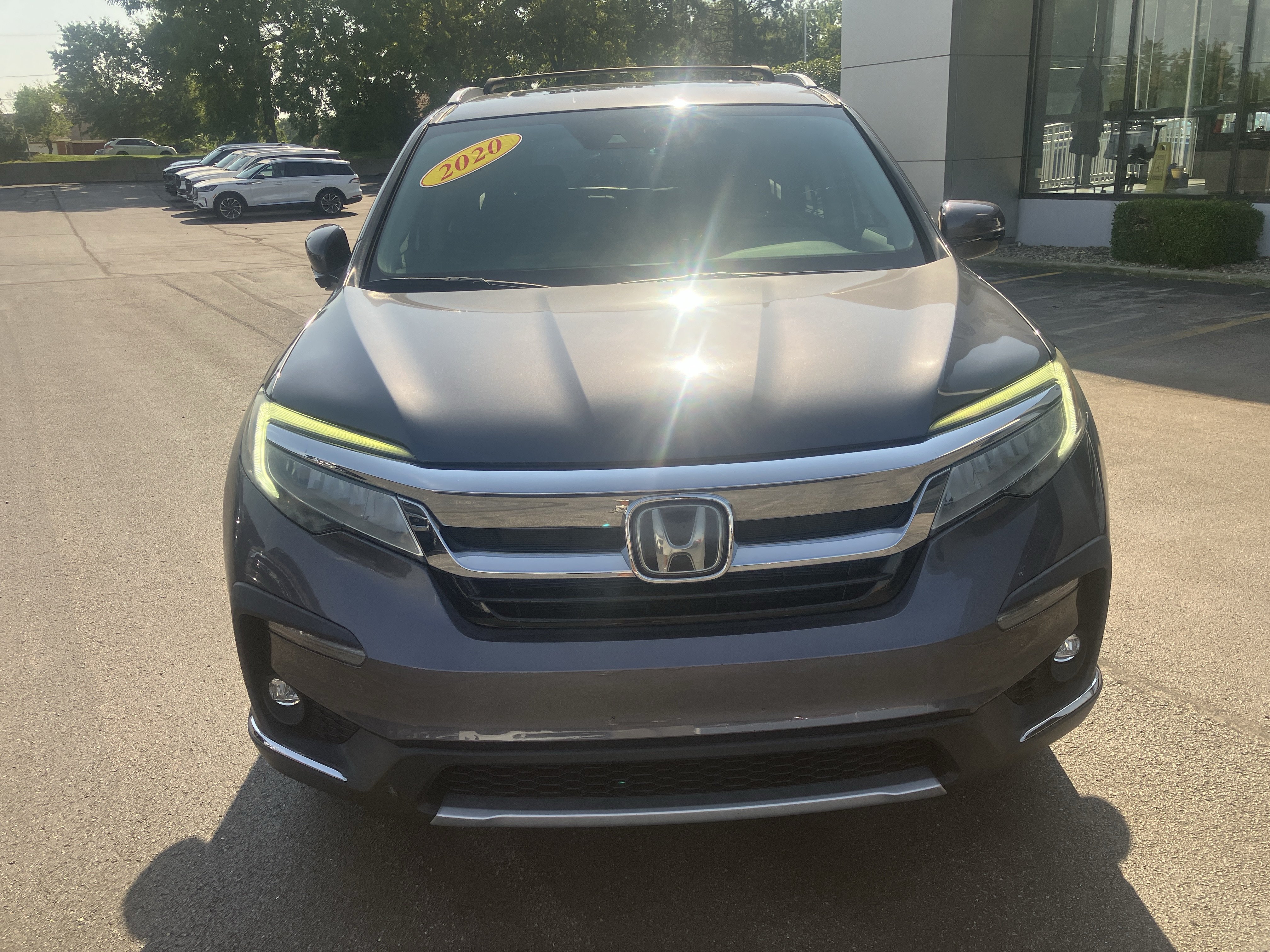 Used 2020 Honda Pilot Touring image 2