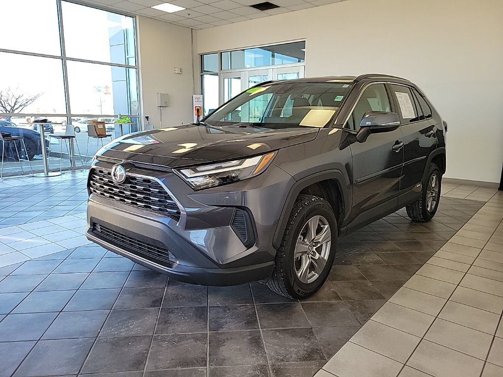Used 2024 Toyota RAV4 LE AWD/4WD image 2