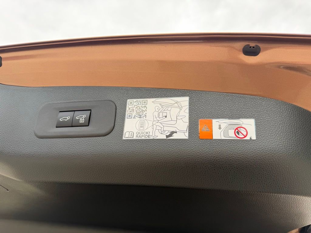 Certified 2025 Toyota Crown Signia AWD/4WD image 20