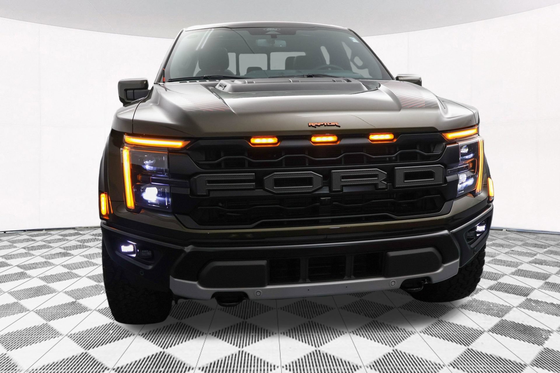 Used 2026 Ford F150 Raptor AWD/4WD image 38