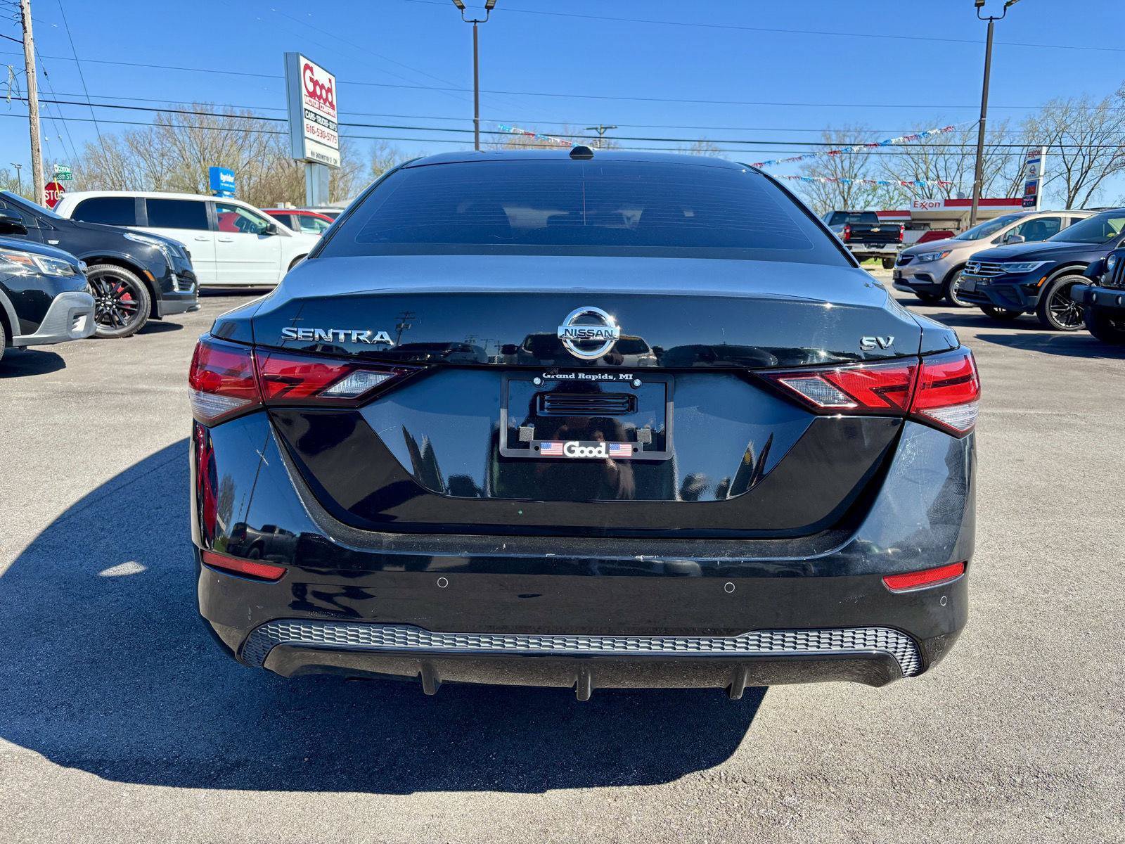 Used 2021 Nissan Sentra SV FWD image 16