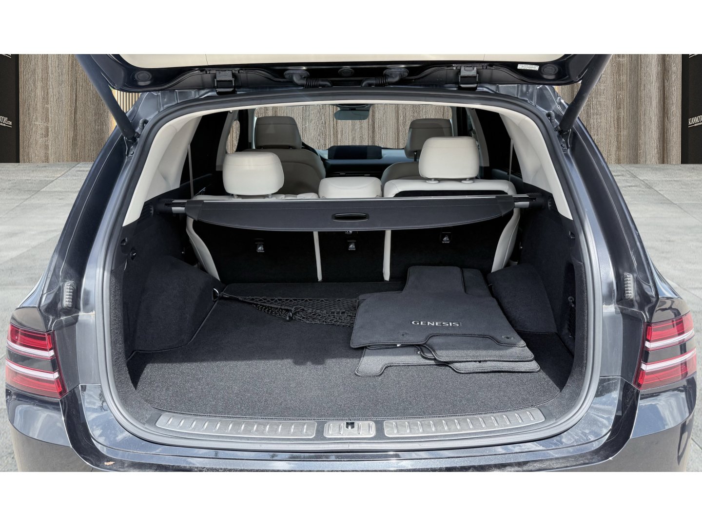 Used 2024 Genesis GV80 2.5T AWD/4WD image 12