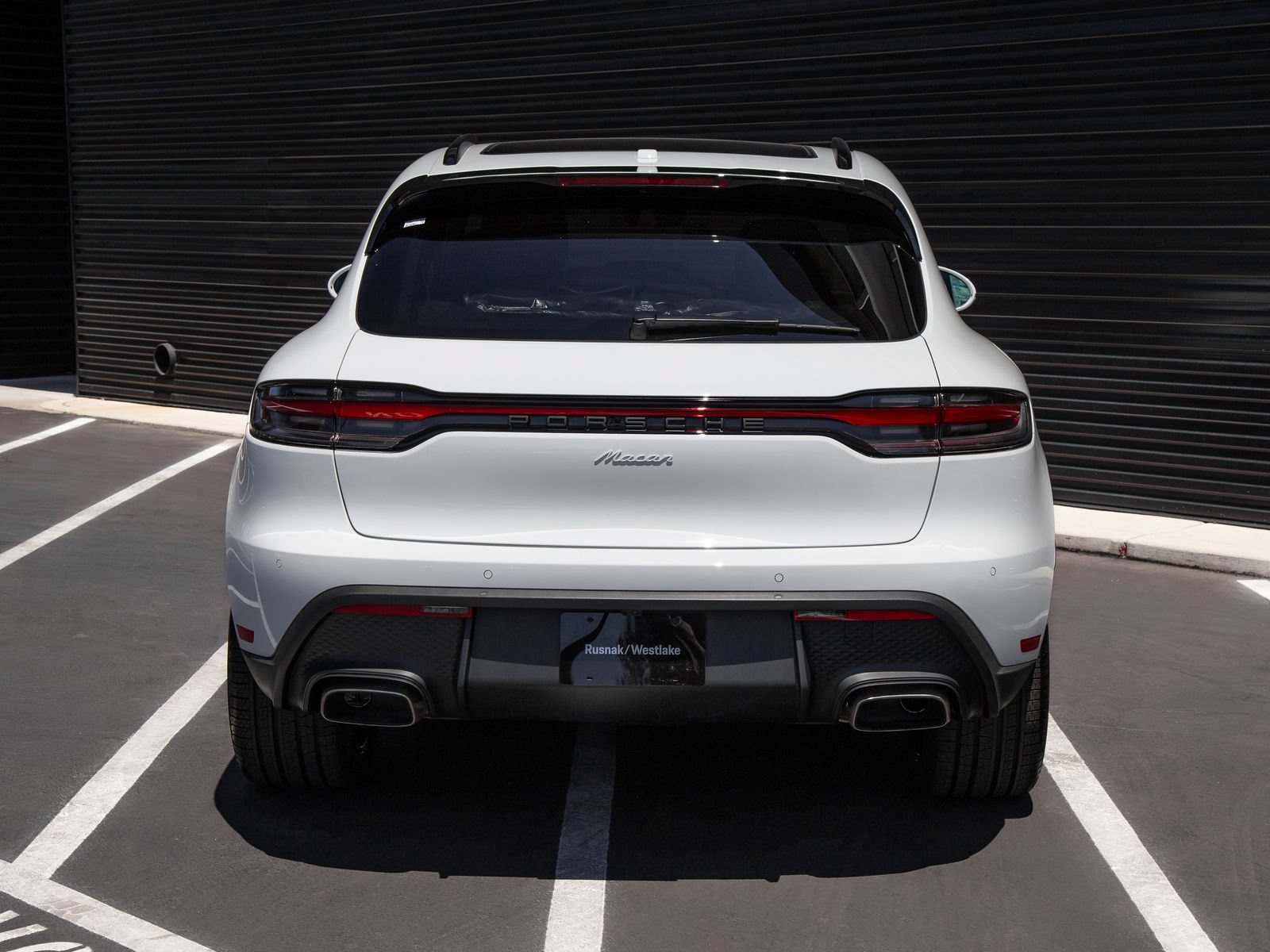 New 2026 Porsche Macan AWD/4WD image 6