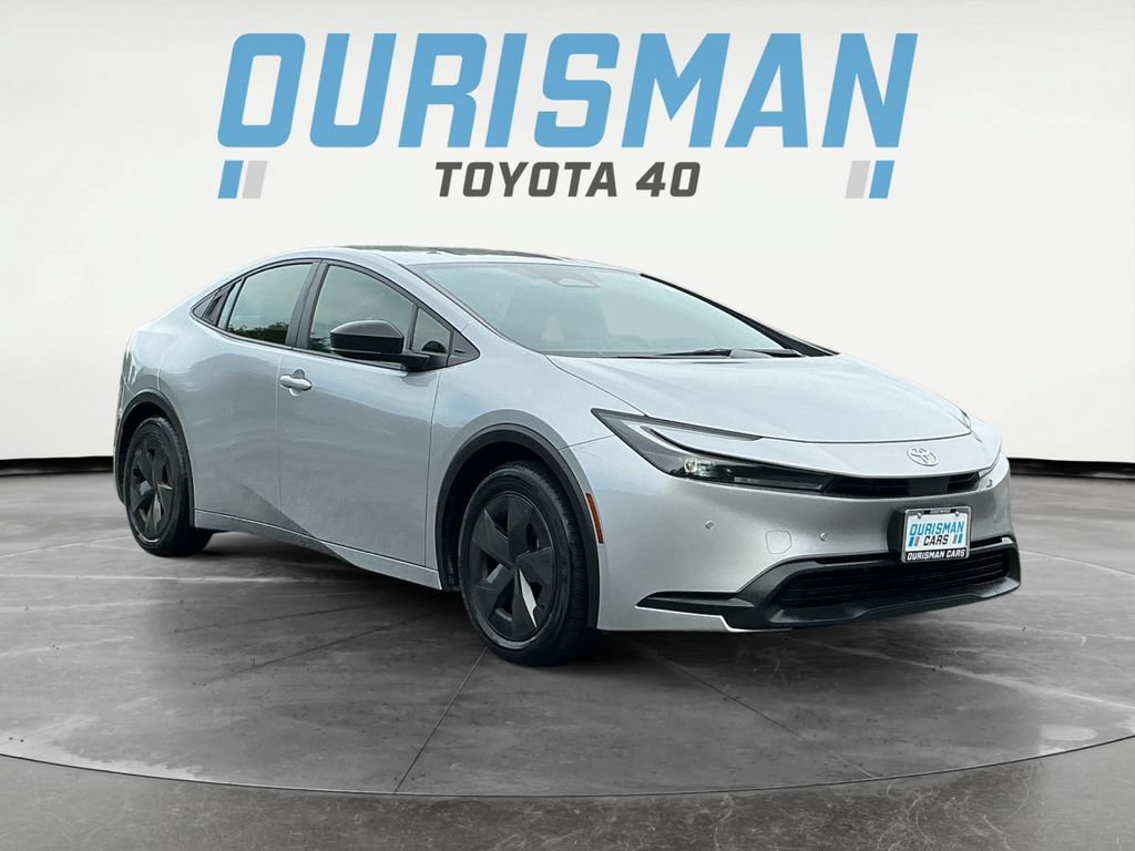 Certified 2024 Toyota Prius LE FWD image 1