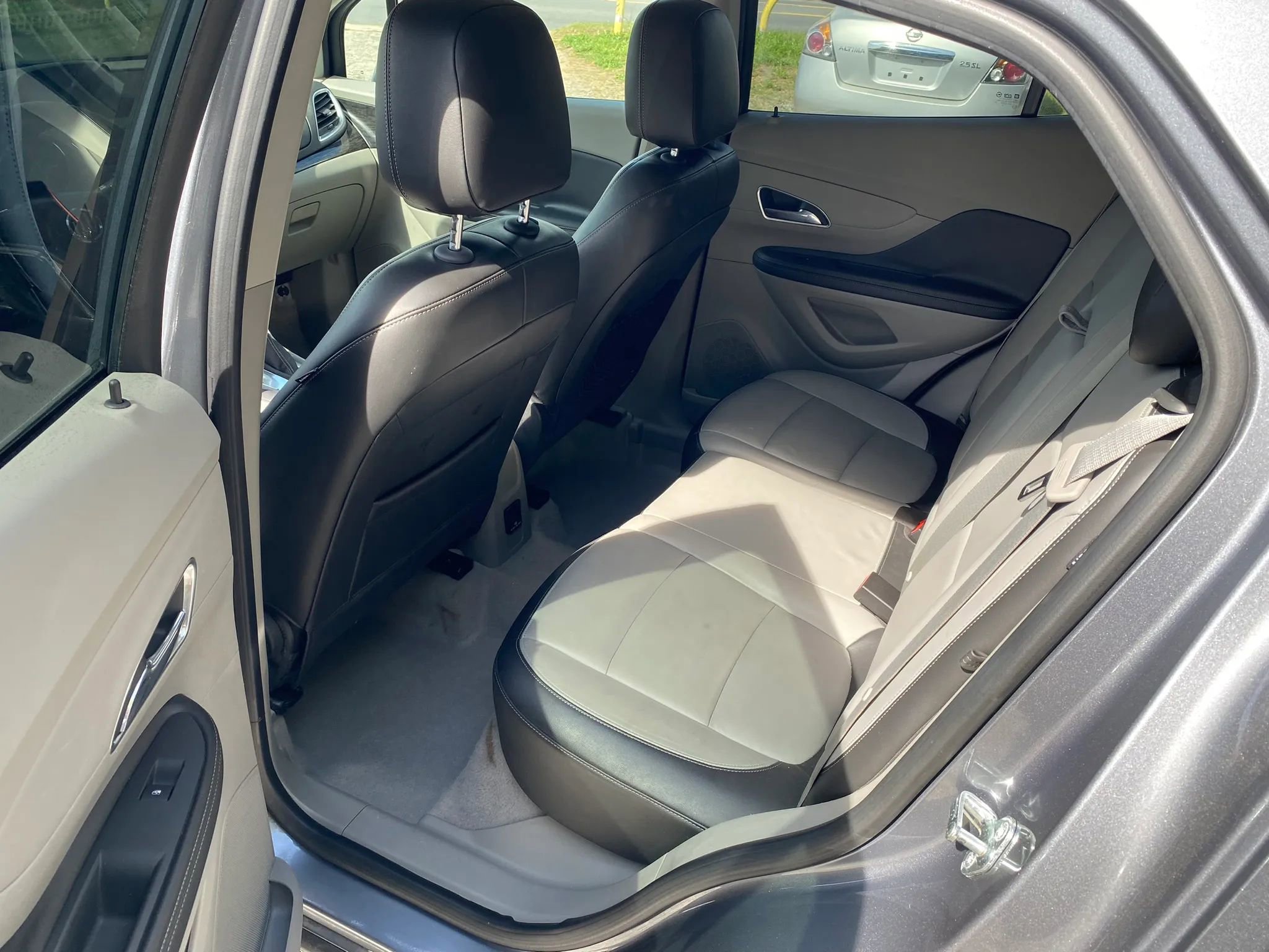 Used 2013 Buick Encore Leather image 7