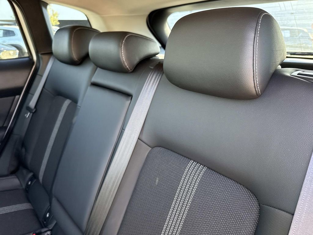 Certified 2025 MAZDA CX-50 AWD 2.5 S w/ Select Package image 18