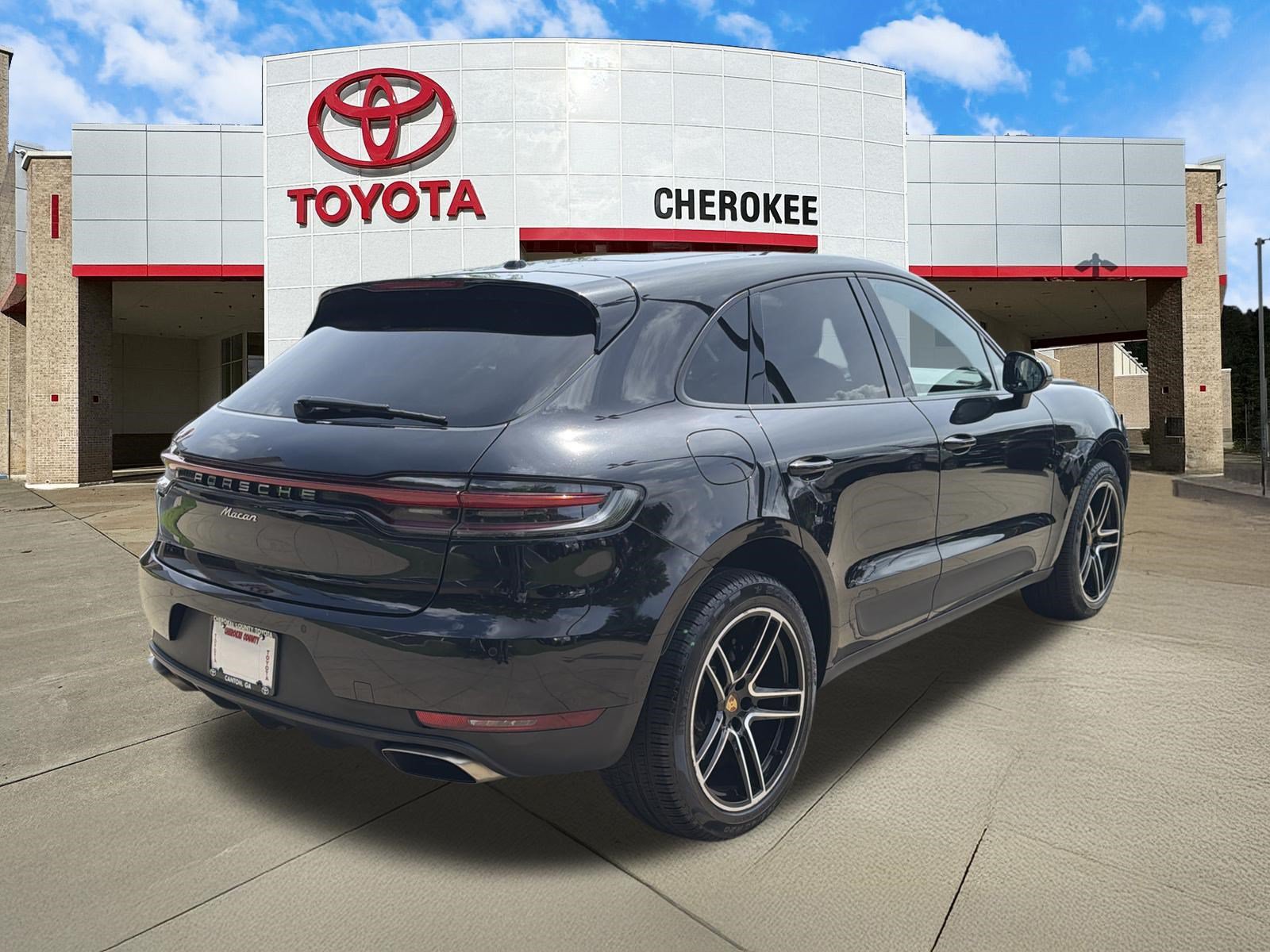 Used 2020 Porsche Macan AWD/4WD image 5
