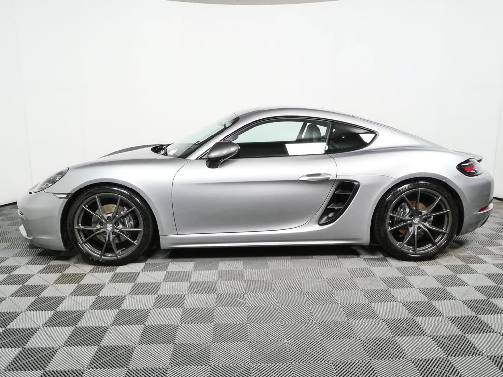 Certified 2022 Porsche 718 Cayman RWD image 2